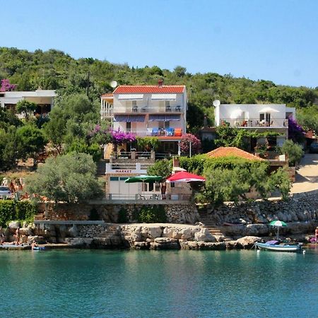 Apartment Zarace - Gdinj 4598A Dış mekan fotoğraf